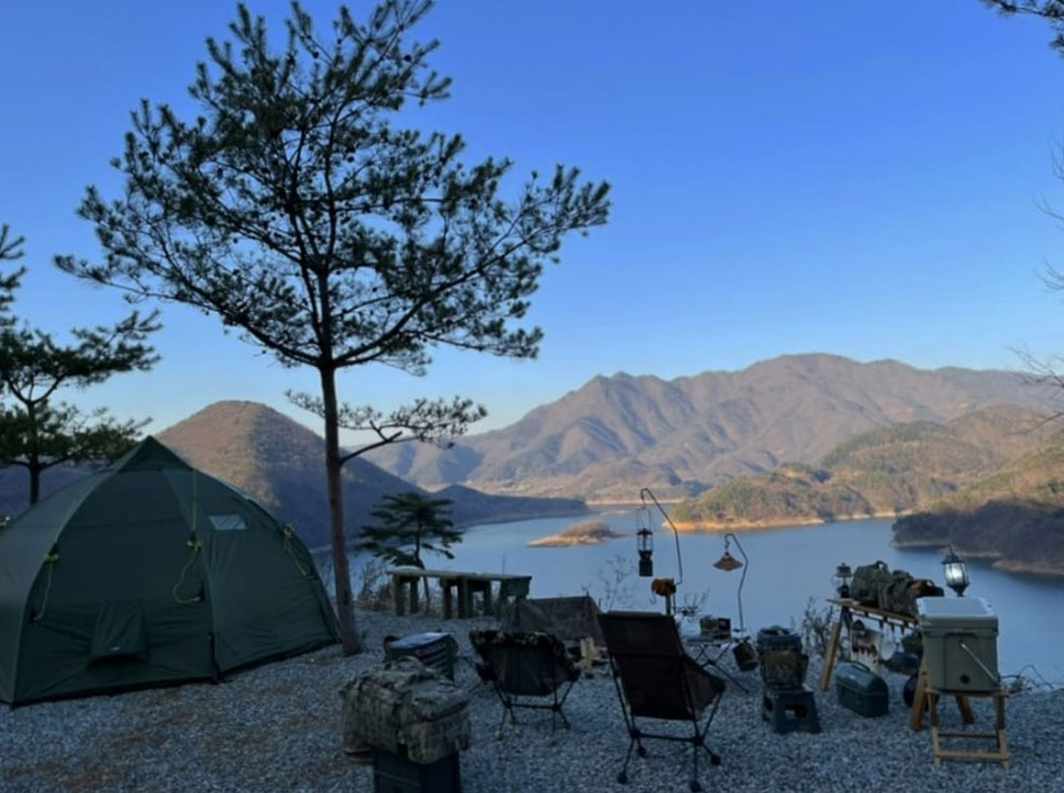 AUTO CAMPING