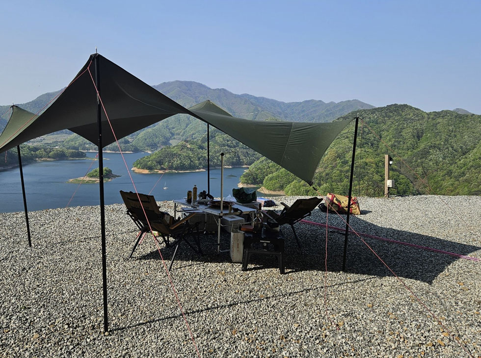 AUTO CAMPING
