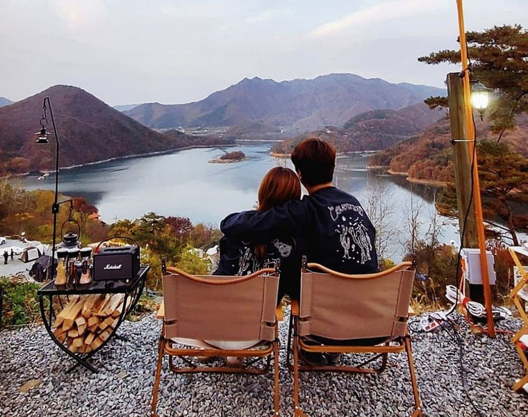 AUTO CAMPING